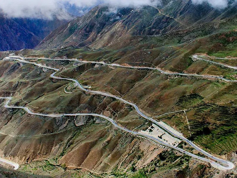 2026 RoamFun Sichuan-Tibet [Heavenly Crossing] — Must-Drive G318 Sichuan-Tibet Highway + Mount Siguniang + Daocheng Yading + Yamdrok Lake 11-Day Tour, 2-6 Person Small Group - Sichuan-Tibet Highway 3
