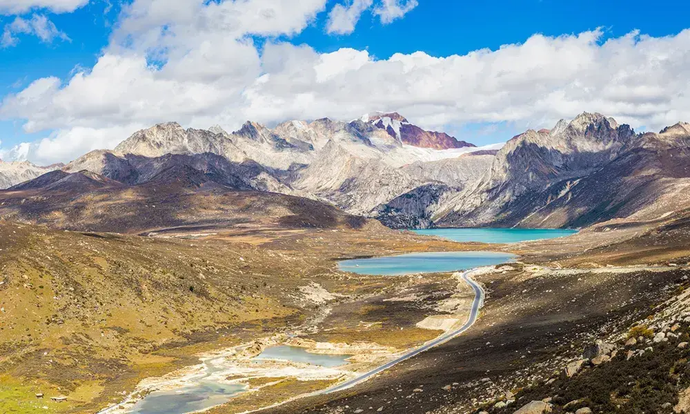 2026 RoamFun Sichuan-Tibet [Ultimate Heaven Road] Xinduqiao + Daocheng Yading + Ranwu Lake + Midui Glacier + Yamdrok + Potala Palace + Jokhang Temple 11-Day Tour - Sichuan-Tibet Highway 2