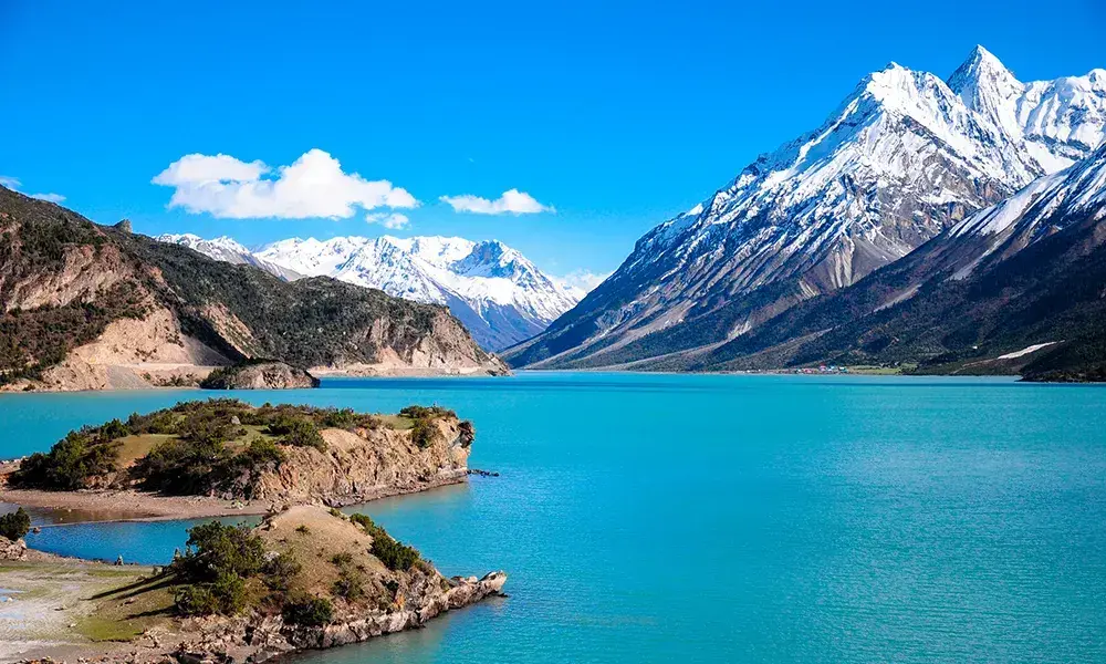 2026 RoamFun Sichuan-Tibet [Eastern Tibet Hidden Realm] Seda Buddhist Academy + Derge Scripture Printing House + Zizhu Temple + Buja Snow Mountain + Sapu Holy Mountain + Namtso 11-Day Tour - Sichuan-Tibet Highway 4
