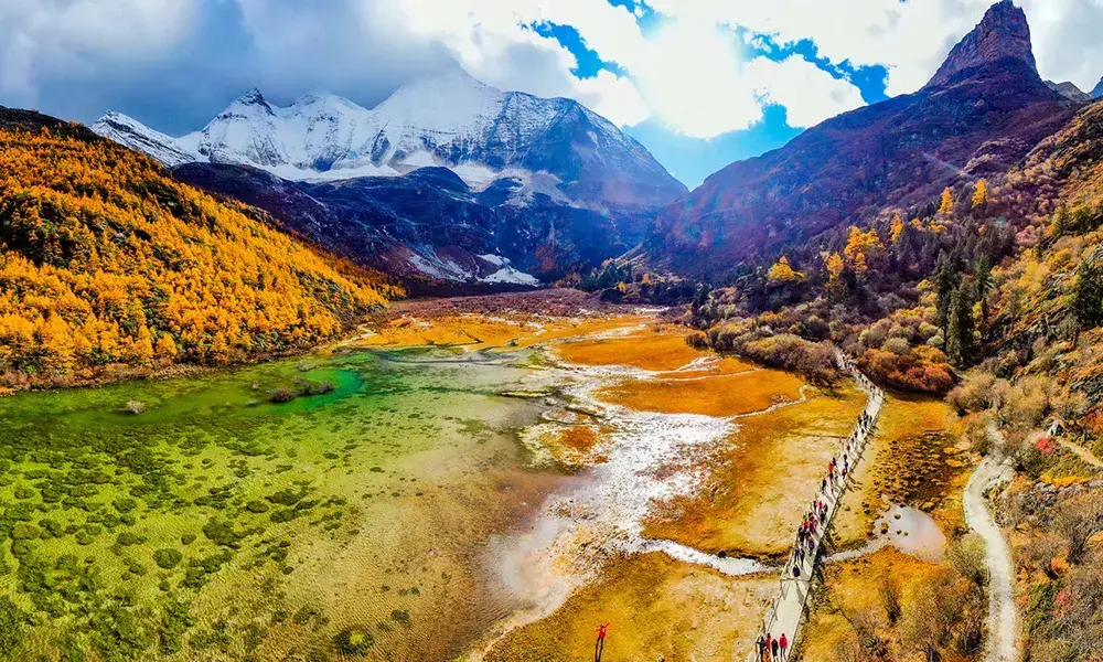 2026 [Seeking Daocheng] Yuzixi + Daocheng Yading + Inkstone Park + Danba + Mount Siguniang 6-Day Tour - Sichuan 2