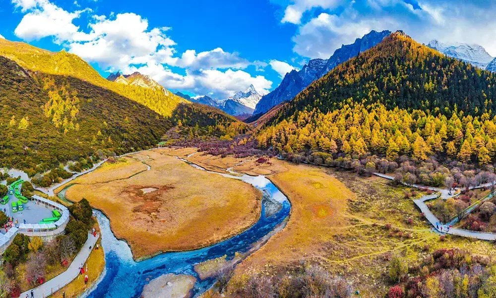 2026 [Seeking Daocheng] Yuzixi + Daocheng Yading + Inkstone Park + Danba + Mount Siguniang 6-Day Tour - Sichuan 4