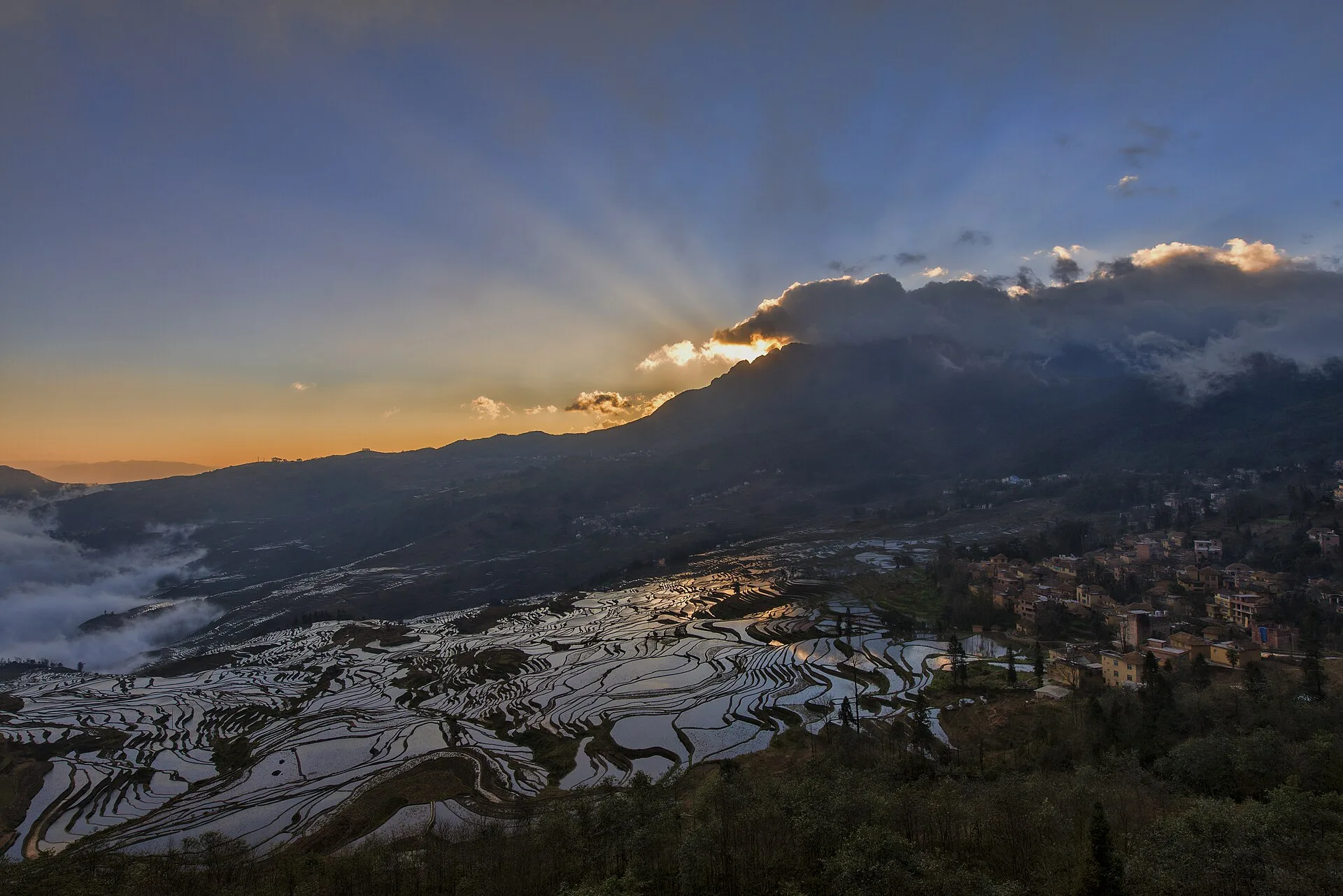 East Yunnan Heritage | 5 Days Small Group | Kunming + Jianshui + Yuanyang Rice Terraces + Fuxian Lake, 2-12 pax