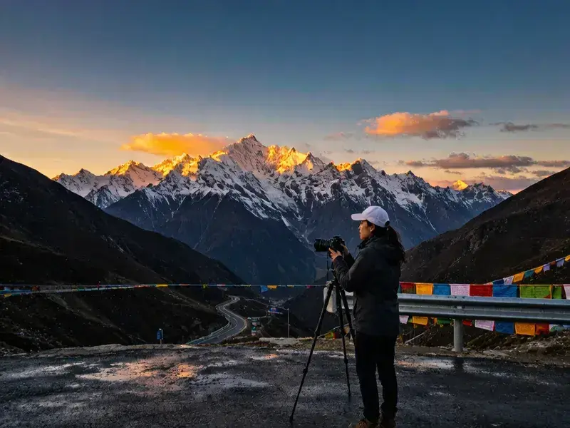 Sichuan-Tibet Highway Tibetan Culture Deep Experience: Not Just Photos — Step Into Their Lives
