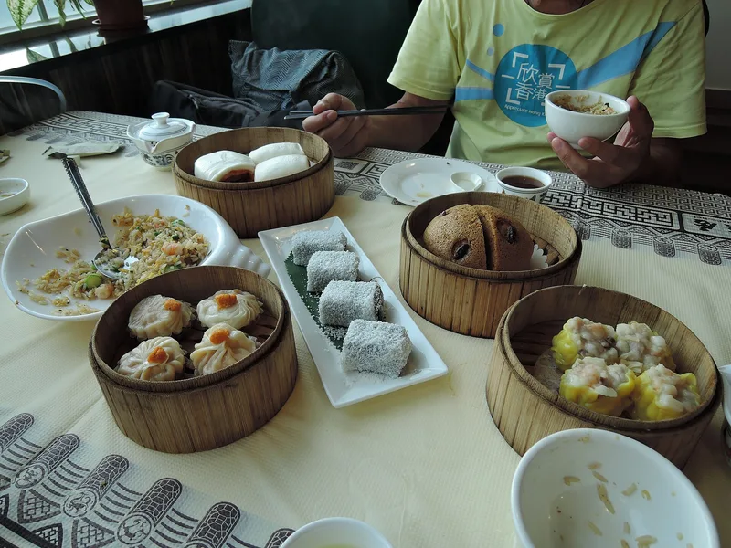 Cantonese Morning Tea in Guangzhou: When to Go, How to Order & What to Eat