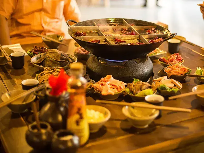 Tough Talk Won't Help! 10-Day Foodie Anti-Scam Guide for Western Sichuan & Sichuan-Tibet Highway: Goodbye Diarrhea, Only Hole-in-the-Walls Locals Go To
