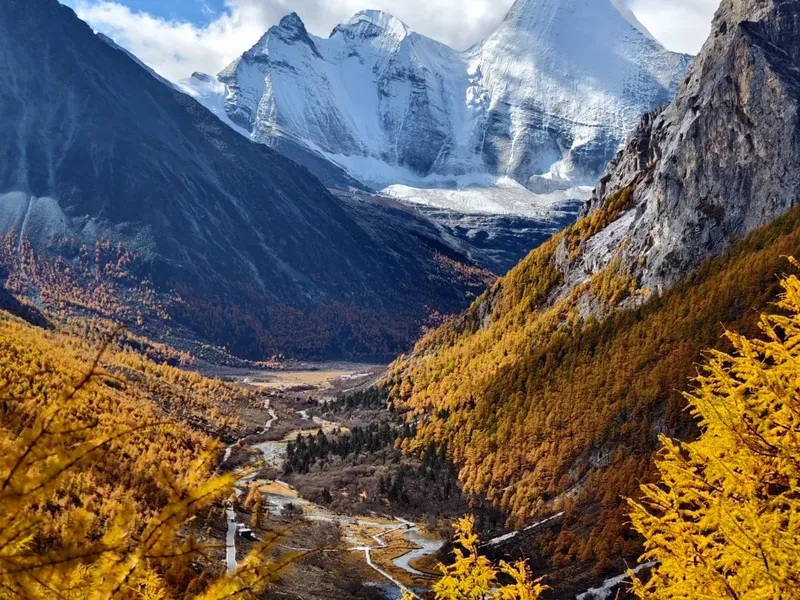 How to Explore Bipenggou? (Autumn Foliage + Winter) - Spot Guides